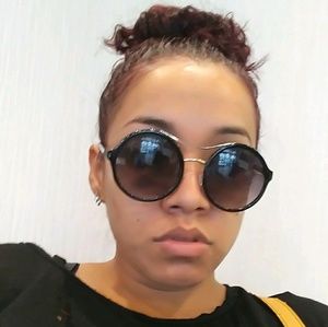 Meet your Posher, Ilene